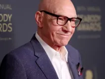 Patrick Stewart, actor de Star Trek y X-Men, murió a los 86 años; era aficionado al Huddersfield Town y tuvo cargos directivos en Escocia