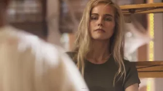 Isabel-lucas-Macgyver