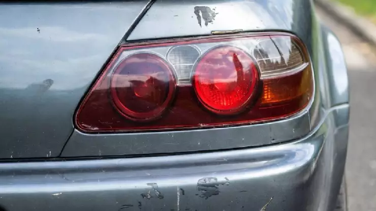 ¡Aterrador! Padre esconde a su HIJO por años en la cajuela de un vehículo; así fue descubierto