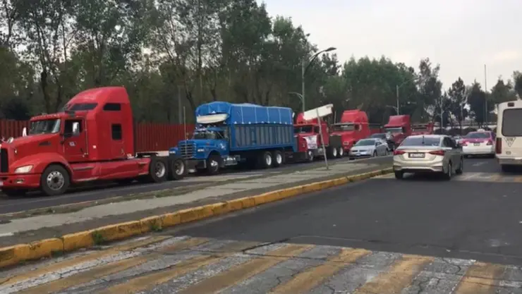 Transportistas en Teoloyucan señalan multa injusta por parte del municipio.