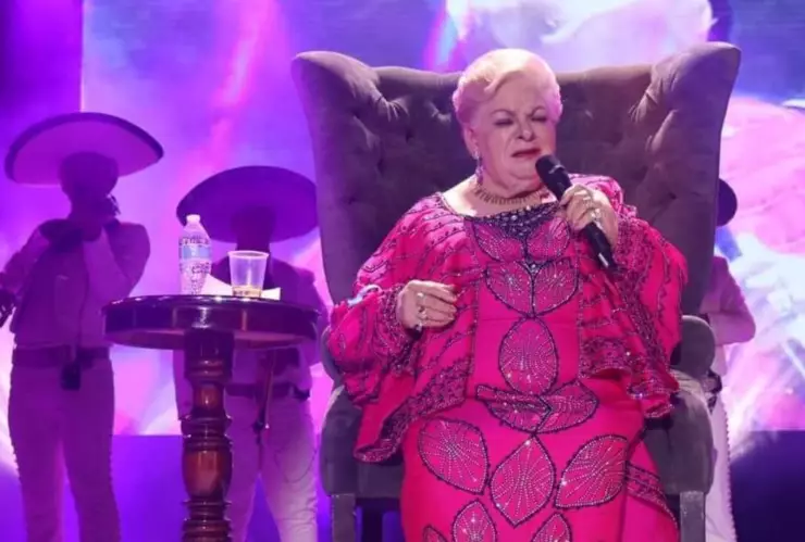 ¿Cuál fue el primer trabajo de Paquita la del Barrio antes de ser cantante