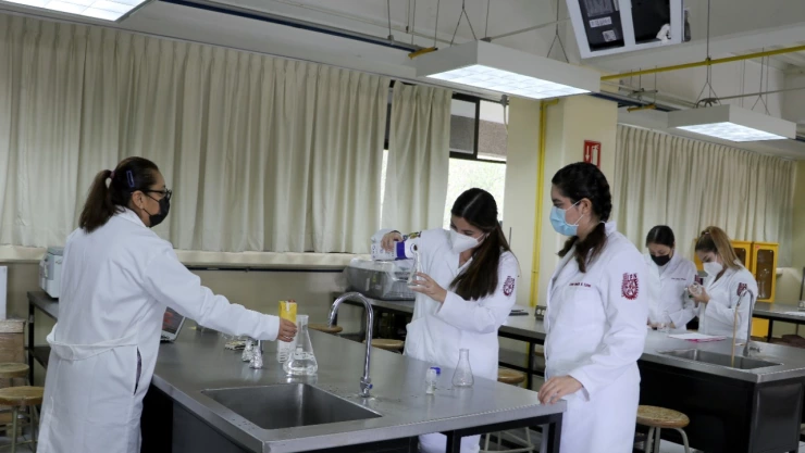 universidades-vacuna-clases-presenciales