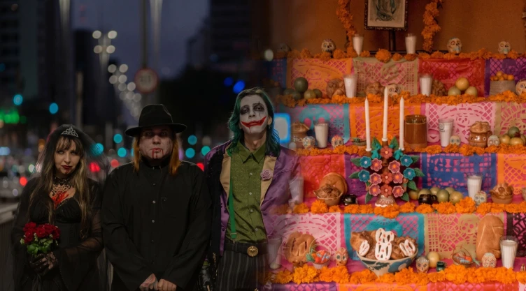 Composición fotográfica dividida en dos partes: del lado izquierdo, tres personas luciendo elaborados disfraces de Halloween en una calle de noche; del lado derecho, un tradicional y colorido altar de muertos decorado con papel picado, flores de cempasúchil, veladoras y pan de muerto.