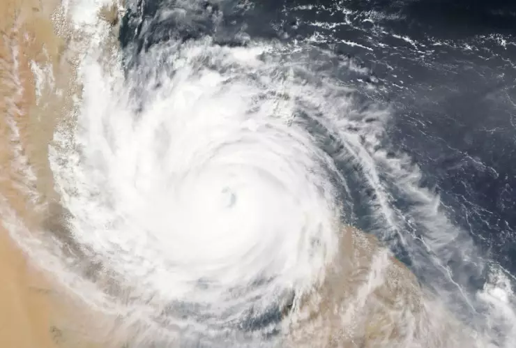 Tres zonas de baja presión tienen potencial de desarrollo ciclónico cerca de México