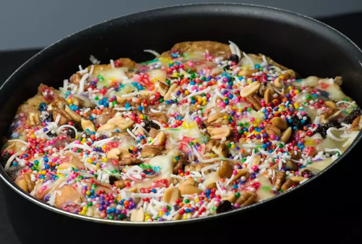 Cuál es el origen y simbolismo de la capirotada un postre de tradición y fe.jpg