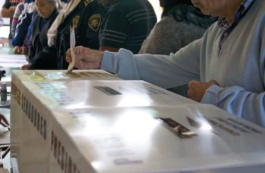 Las encuestas de ‘Consulta Mitofsky’ se realizaron un año después de las elecciones de 2006 y 2012