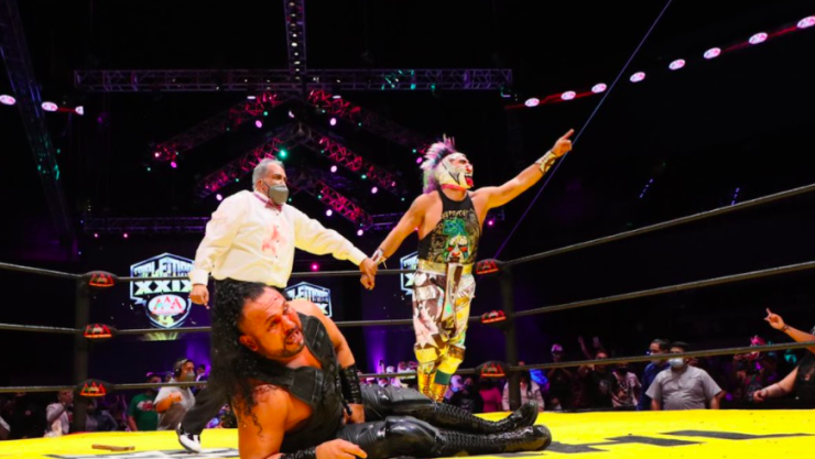 Tripleman&iacute;a Psycho Clown vs Rey Escorpion lucha libre