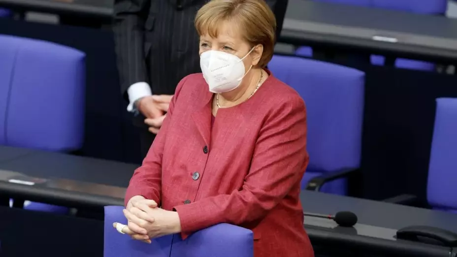 freno-emergencia-merkel.jpg