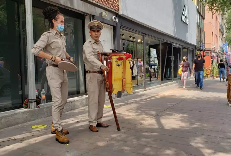 Tepito y sus organilleros, una oportunidad de trabajo para madres solteras