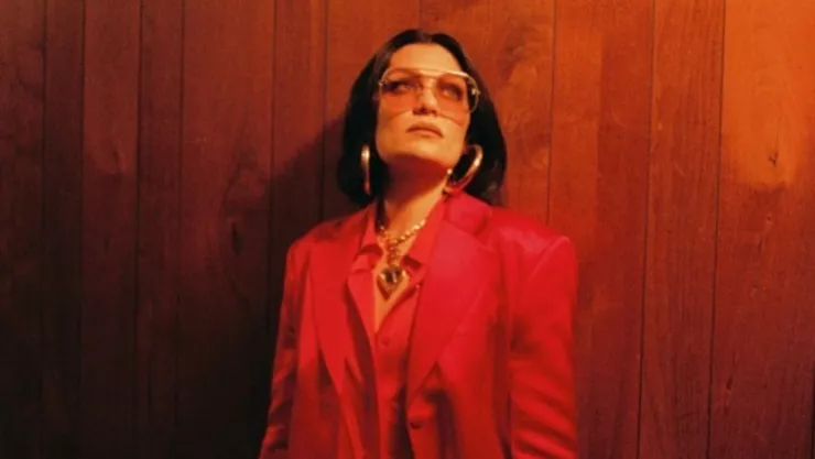 Jessie J llora en el escenario por la pérdida de su bebé. (VIDEO)