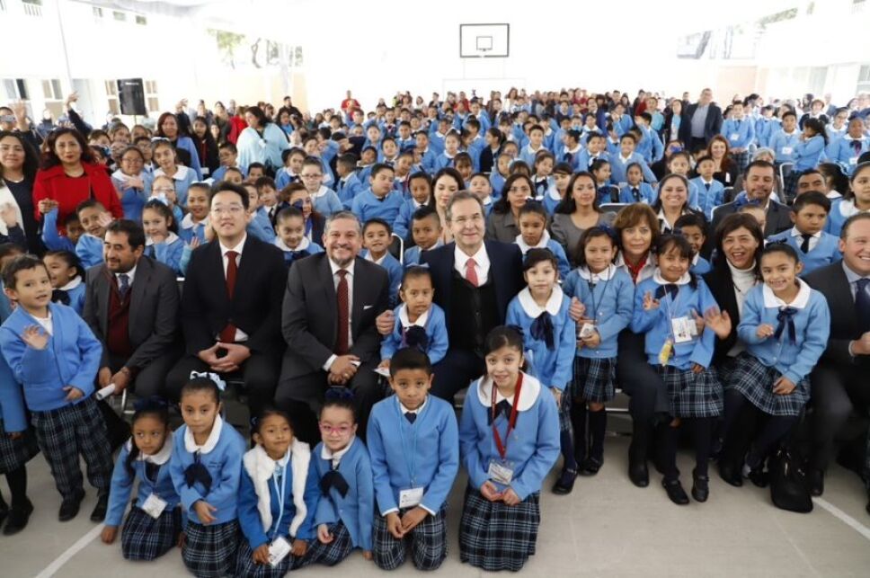 moctezuma escuela 1.jpg