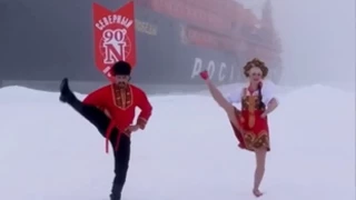 VIDEO El chef ruso Roman Grebenkov se hace viral al bailar en el Polo Norte por el Día de la Unidad Popular.png