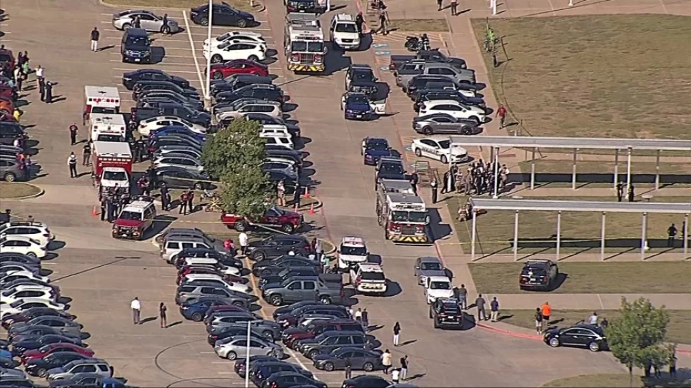 VIDO: Tiroteo en preparatoria de Arlington, EUA, deja varios heridos