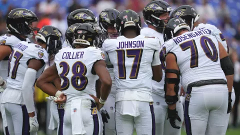 Jugadores de Baltimore Ravens durante un partido