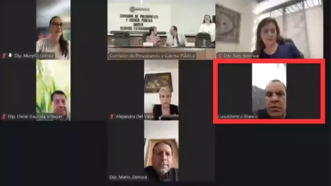 Cuauht&eacute;moc Blanco juega p&aacute;del en sesi&oacute;n virtual de diputados.
