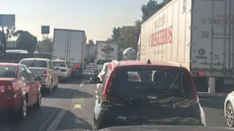 Tráfico Querétaro en México-Querétaro, carretera 57 miércoles 11 de diciembre 2024