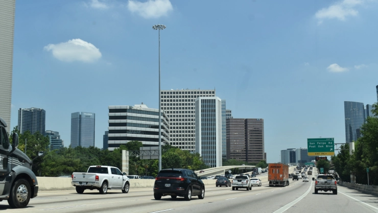 Autos en carretera de Houston, Texas