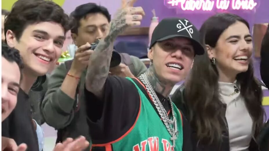 Santa Fe Klan en La Academia