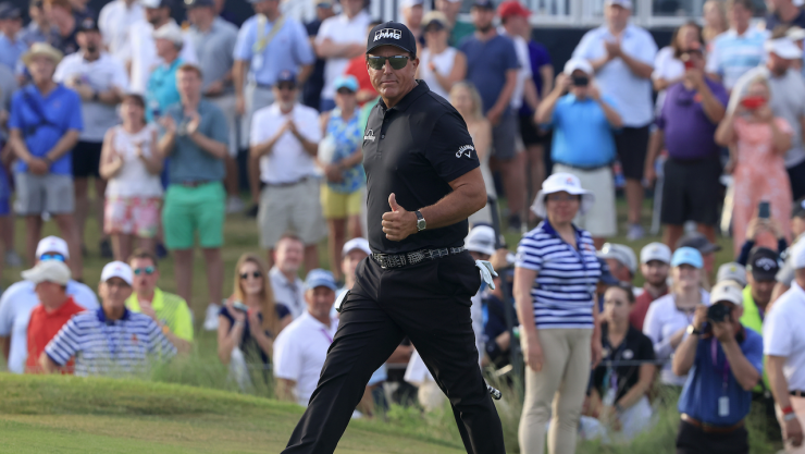 Phil Mickelson lidera el PGA Championship