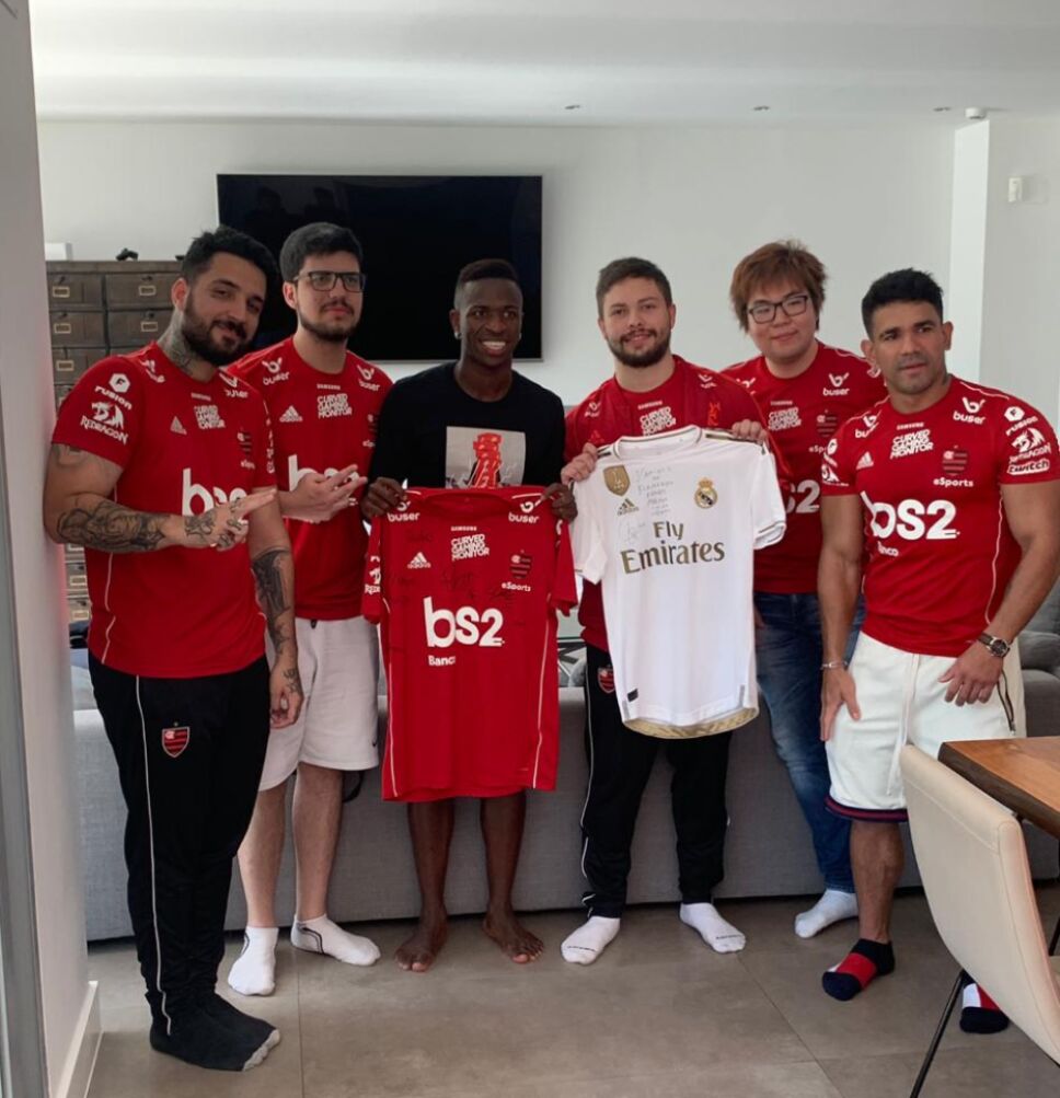 Vinicius Jr. con Flamengo esports