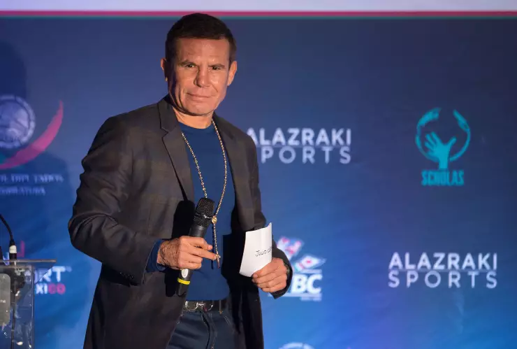 Julio César Chávez se prepara para su pelea