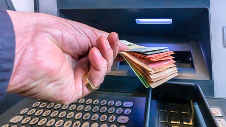 _Día de Muertos 2025 ¿Abrirán los bancos 1 y 2 de noviembre 2025 en León Gto.png