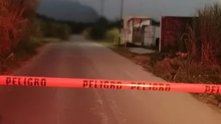 Excavaban una zanja para drenaje cuando ocurrió el derrumbe que mató a uno de ellos