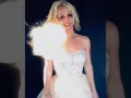Britney vestido blanco.jpg