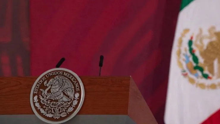 Proponen exigir renuncia a la doble nacionalidad para aspirar a la Presidencia o gubernaturas.