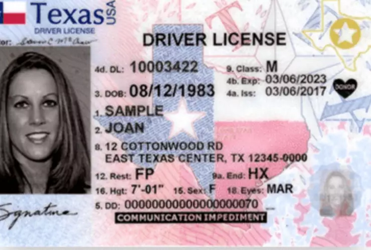 Una licencia de conducir Real ID emitida en Texas.