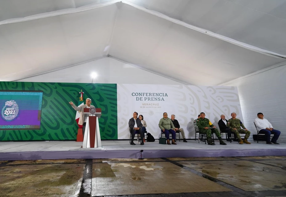 AMLO 25 AGO 2021 HURACÁN GRACE VERACRUZ.jpg