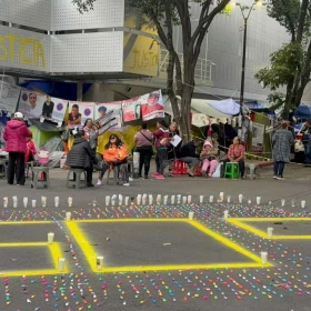 Madres buscadoras presentan demanda de amparo contra la fiscal Ernestina Godoy.