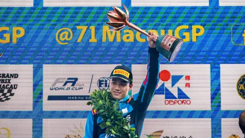 Noel León sube al podio en el Gran Premio de Macau.