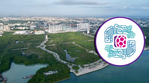 FOTOS_ Así luce la cancha de la Copa Mundial de Fútbol Socca 2025 en el Malecón Tajamar de Cancún.webp