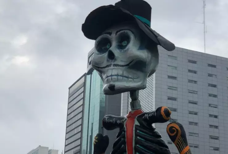 Historia e impacto del gran Desfile de Día de Muertos en CDMX