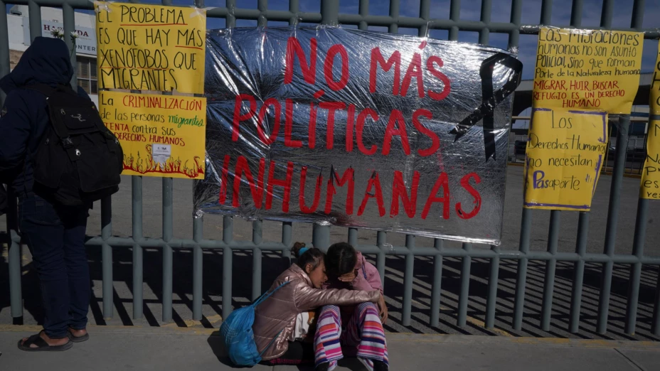 Venezolanas frente a INM de Ciudad Juárez.