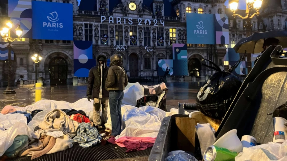 Campamento improvisado de desamparados en París.