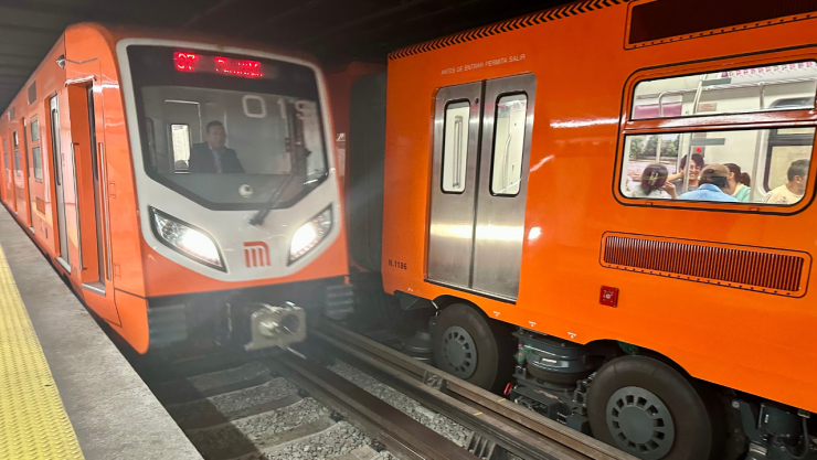 tren ingresando a una estación de la línea 1 del metro de la ciudad de México