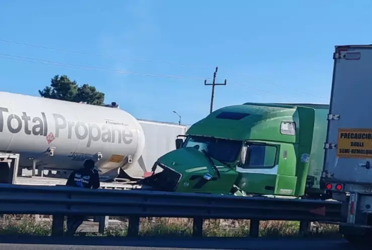 Se registra múltiple en la autopista México-Puebla hoy 9 de noviembre de 2024