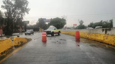 CERRADO, así se encuentra el paso a desnivel de Periférico y Mariano Otero hoy 1 de agosto