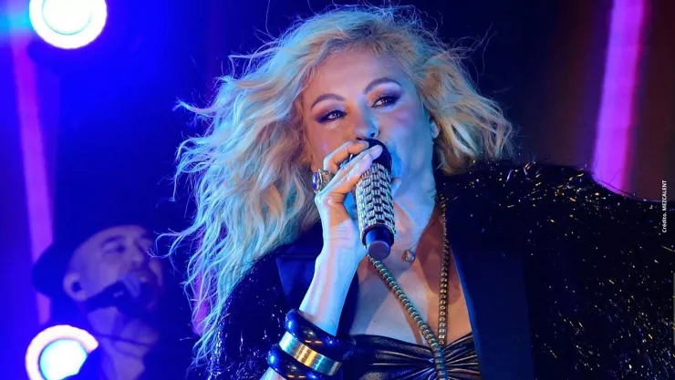 Paulina Rubio cumplió la última voluntad de su mamá entre lágrimas.