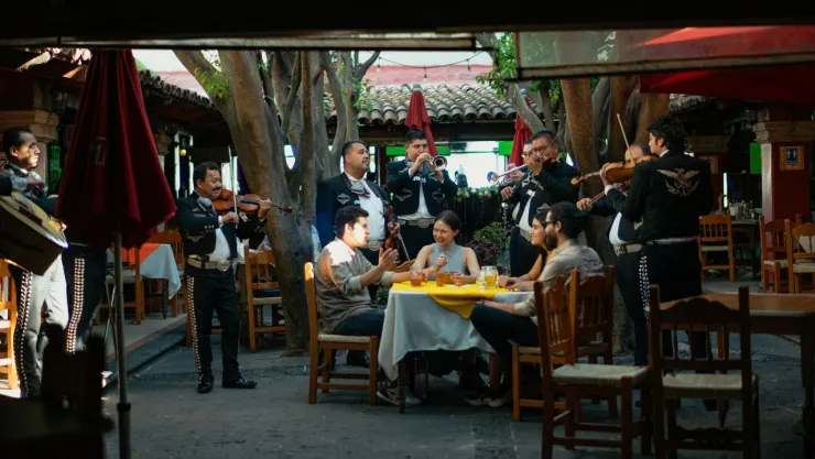 Detienen a cinco personas tras agresión a mariachis en CDMX