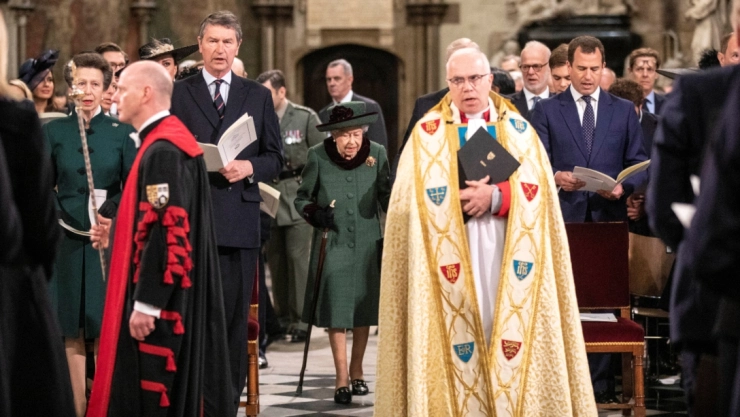 reina Isabel Inglaterra