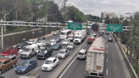 Las alternativas viales por reducción de carriles en avenida Constituyentes.