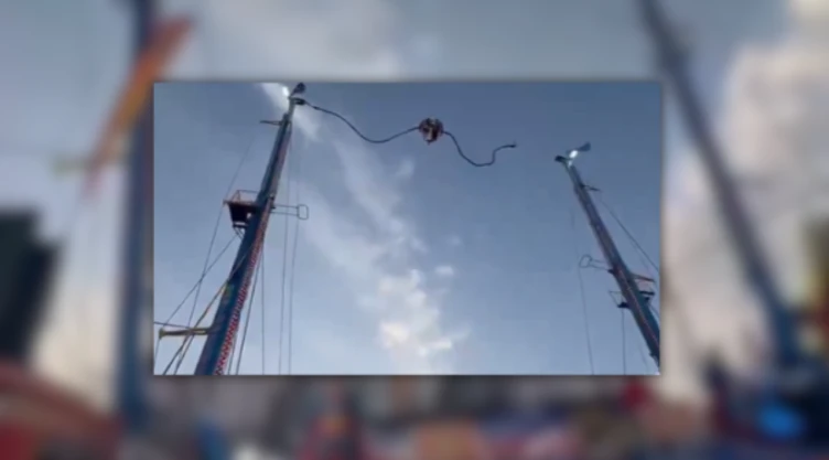 Accidente en la atracción Steel Max de la Feria de Sevilla deja cuatro heridos