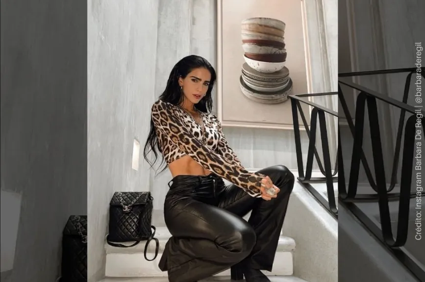 Bárbara De Regil Escaleras.jpg