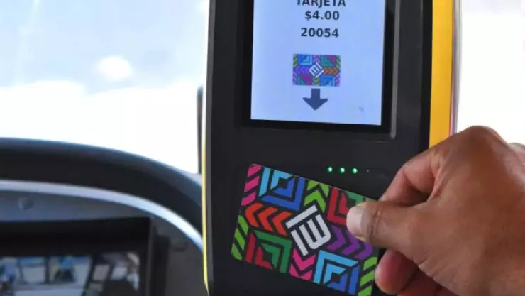 En esto consiste la nueva estafa de la Tarjeta de Movilidad Integrada que afecta al Metro CDMX y Metrobús