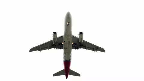 Vuelo realiza aterrizaje de emergencia por amenaza de bomba.jpg