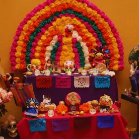 Día de muertos: Cómo montar una ofrenda en un departamento pequeño sin perder sus elementos esenciales