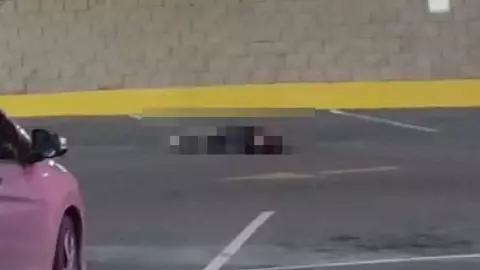 Matan a hombre en el estacionamiento de plaza en Playas de Tijuana